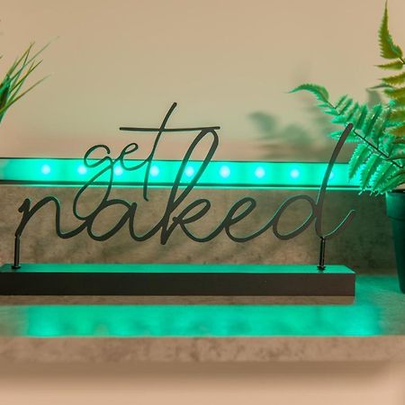 Luxe Maisonette- Parking, 4K Tvs, Leds, Local Snacks And More! Bath Eksteriør billede