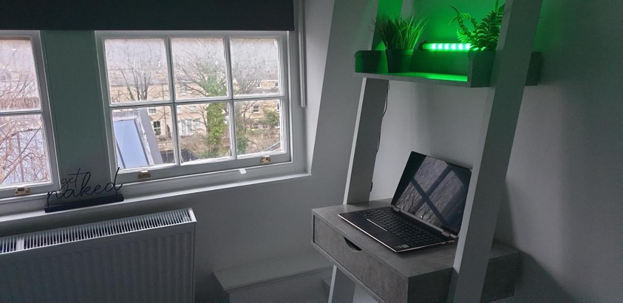 Luxe Maisonette- Parking, 4K Tvs, Leds, Local Snacks And More! Bath Eksteriør billede