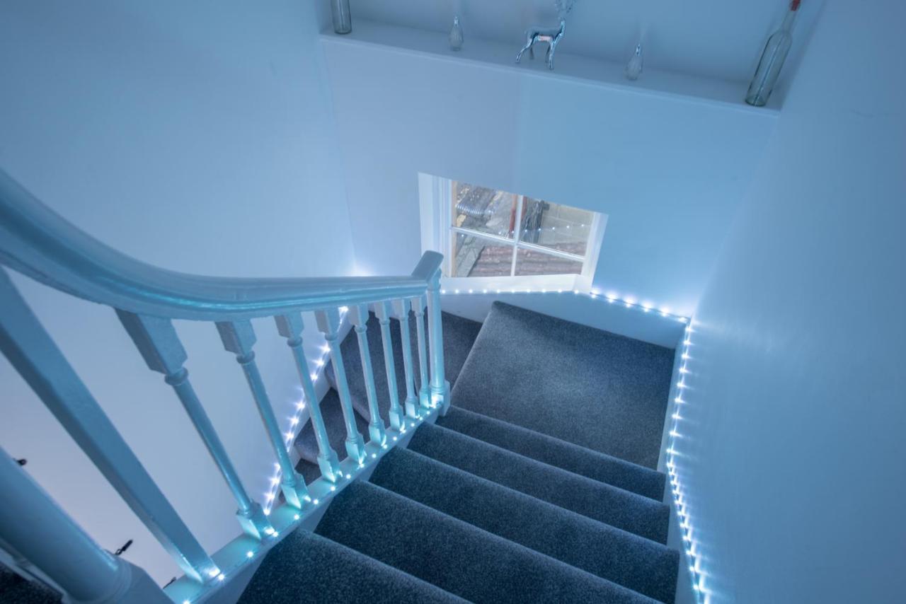 Luxe Maisonette- Parking, 4K Tvs, Leds, Local Snacks And More! Bath Eksteriør billede